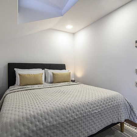 Sleek Residence Flat With Great Location In Sisli イスタンブール エクステリア 写真